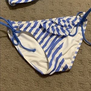 Small Victoria’s Secret bottom